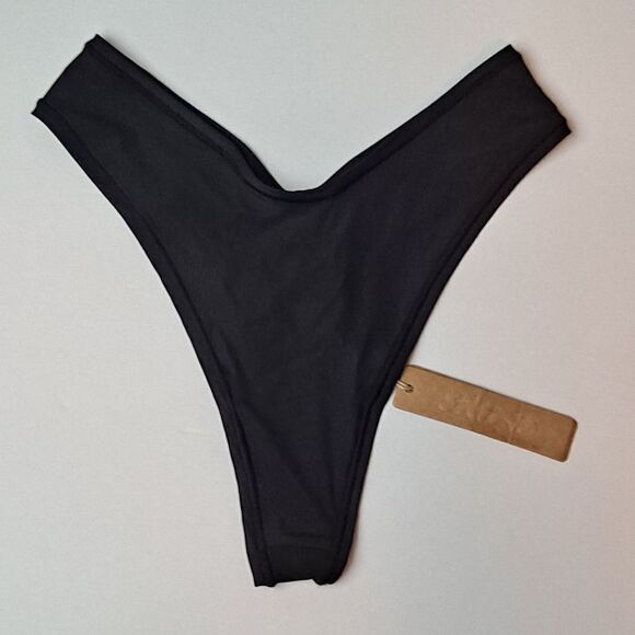 Skims bikini thong NWT - Picture 1 of 6